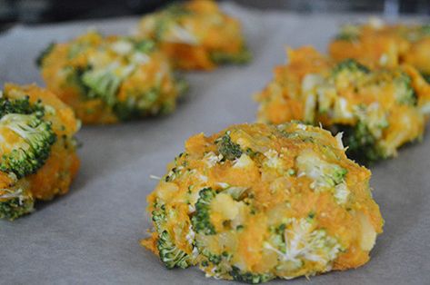 Easy Peasy Sweet Potato, Broccoli and Cheese Bites - Picniq Blog Broccoli And Cheese Bites, Potato Cheese Bites, Broccoli Cheese Bites, Potato Broccoli, Broccoli Bites, Kids Cooking Recipes, Potato Bites, Cheese Bites, Fresh Broccoli