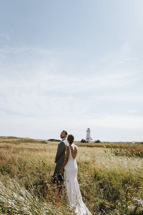 Amelia & Jason’s Dream Wedding on Prince Edward Island, Canada - Bespoke-Bride: Wedding Blog Prince Edward Island Canada, Beautiful Outdoor Wedding, Beautiful Lighthouse, Creative Wedding Ideas, Engagement Poses, Wedding Party Photos, Prince Edward Island, Prince Edward, Island Weddings