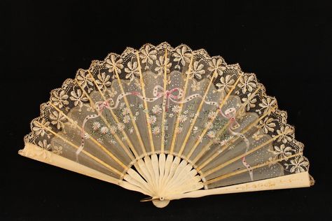 Victorian Hand Fan, Victorian Fan, Fabric Hand Fan, Vintage Eye Glasses, Bow Garland, Chinese Fans, Century Dress, Beaded Hat, Hand Fans