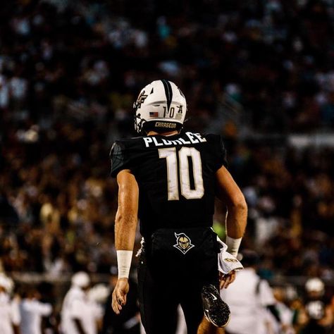 John Rhys Plumlee on Instagram: "Let us not become weary in doing good, for at the proper time we will reap a harvest if we do not give up. Galatians 6:9 Blessed to have the opportunity to do what I love! #G10rytoGod" Ucf Football, Galatians 6, Pig Skin, Don't Give Up, Season 4, College Football, American Football, Football Helmets, Maryland