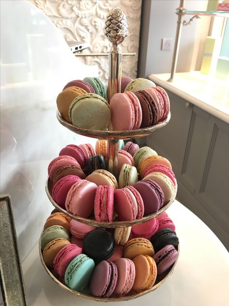 Laduree macarons, Paris Birthday Platter, Macarons Birthday, Fancy Sweets, Macaron Display, Macarons Paris, Laduree Macarons, Colorful Desserts, Coffee Aesthetic, Saved Pins