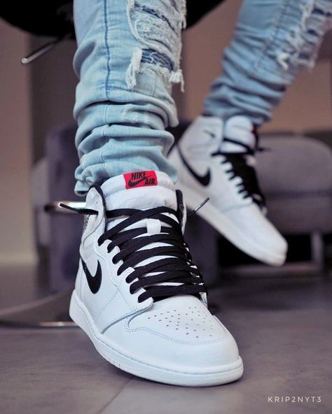 Tenis Nike Jordan, Shoe References, Sneakers Outfit Men, Jordan Shoes Retro, Nike Shoes Outfits, All Nike Shoes, Tenis Nike, Nike Shoes Jordans, Nike Air Shoes