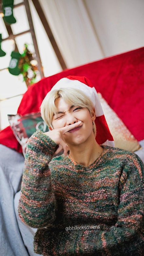 btslockscreens on Twitter: "191224 Dispatch X BTS Christmas unwhitewashed RM/ Kim Namjoon/ Joon lockscreens/ wallpapers… " Namjoon Christmas, Lockscreens Wallpapers, Bts Christmas, Asian Guys, Army Bts, Rm Namjoon, Wallpaper Bts, Rm Bts, Bts Rm