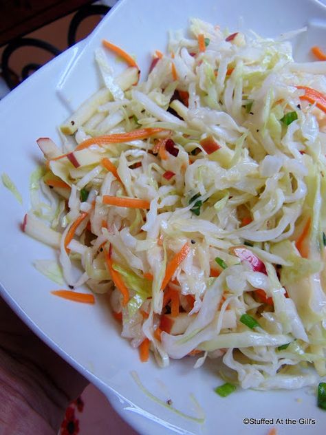 Cabbage Apple Salad Polish Cabbage Salad, Cabbage Salad With Apples, Cabbage Carrot Apple Salad, Cabbage Apple Salad Recipes, Cabbage Apple Salad, Apple Salads, Amish Dishes, Weight Watchers Salad, Apple Coleslaw