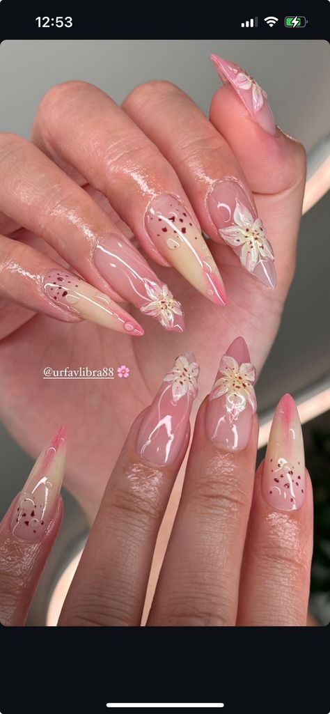 Tiger Lily Nails, Lily Nails Designs, Light Pink Nails With 3d Flowers, Aura Nails 3d Flower, Sculpted Flower Acrylic Nails, Long Acrylic Nails 3d Flower Pink, Lilycute Nail, Cutest Nails, Lily Nails