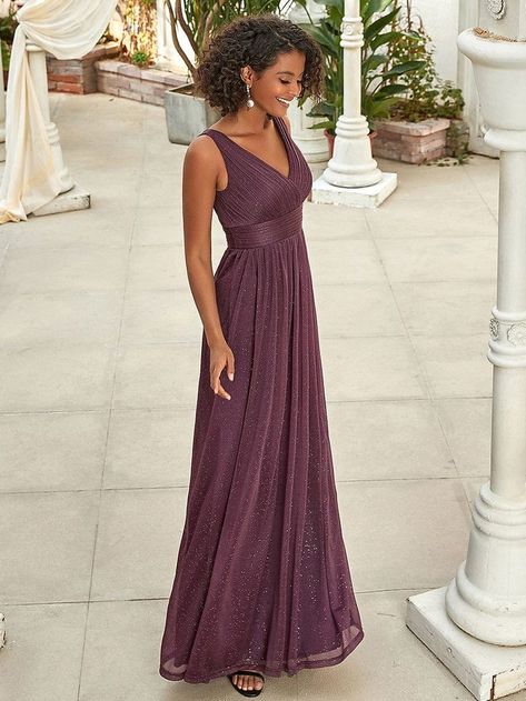 Dress For Dancing, Dress For Pregnant Women, Asymetrical Dress, Exclusive Gowns, Evening Dress Floor Length, Summer Dresses For Wedding Guest, Fabulous Dresses, Long Summer Dresses, Bridesmaid Gown