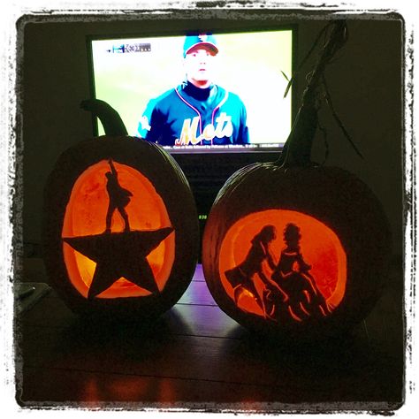 Hamilkins. 2015. Admiring my pumpkins while watching a Mets playoff game. The logo and Hamilton & Angelica: Satisfied. Hamilton Pumpkin Carving, Hamilton Pumpkin, Hamilton Angelica, Pumpkin Inspo, Pumpkin Cravings, Pumpkin Designs, Halloween Pumpkin Designs, Pumpkin Carving Patterns, Fall Stuff