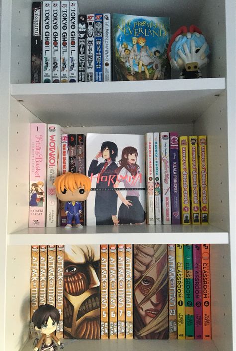 Manga Collection Ideas, Manga Series Book, Nana Manga Collection, Small Manga Collection, Manga Bookshelf Ideas, Manga Collection Room, Manga Shelf Ideas, Manga Bookshelf, Manga Shelving