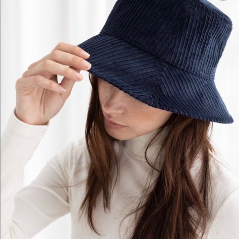 Super Cute Corduroy Bucket Hat Like New Bucket Hat Outfit, Outfit Navy, Bucket Hat Fits, Custom Bucket Hats, Corduroy Bucket Hat, Bucket Hat Style, Funky Hats, Hat Outfit, Bucket Hat Women