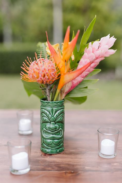 Tiki Wedding Decor, Hawaii Wedding Bridal Party, Vintage Hawaiian Wedding, Backyard Hawaiian Wedding, Tiki Engagement Party, Hawaii Wedding Favors, Polynesian Centerpieces, Modern Hawaiian Party, Tiki Wedding Reception