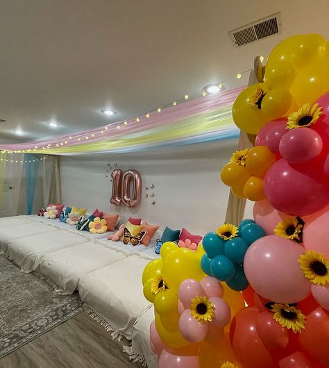 Themes | 40 Winks Sleepovers & Events Air Mattress Sleepover Ideas, Disney Sleepover Ideas, Sleep Over Set Up, Sleepover Birthday Party Ideas For Kids, Slumber Party Photoshoot Ideas, Sleepover Party Ideas For Teenagers, Birthday Sleepover Party Ideas, Sleepover Sleeping Arrangements, 10th Birthday Sleepover Ideas