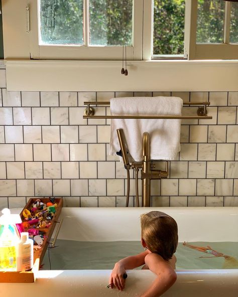 Erin Napier on Instagram: “sunday morning 🍂🌞” Ben Napier, Boston House, Laurel Mississippi, Erin Napier, Home Improvement Show, Dark Tile, Light Wood Cabinets, Craftsman Cottage, Ikea Couch