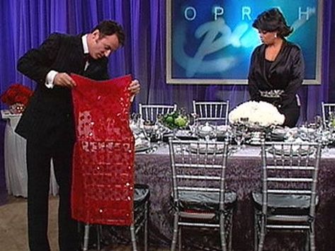 Colin Cowie's Party Ideas Colin King Arranging Things, Inexpensive Centerpieces, Colin Cowie, Very Beautiful Flowers, Party Tables, Ideas For Decorating, Beautiful Table Settings, Red Paper, Unique Invitations