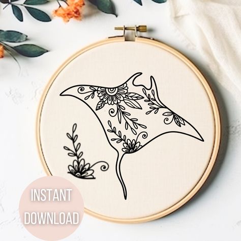 Hand Embroidery Designs Free Printable, Stingray Embroidery, Sealife Embroidery, Ocean Embroidery Patterns, Embroidery Templates Free Printable, Hand Embroidery Patterns Free Templates, Animal Hand Embroidery, Modern Embroidery Patterns, Beginning Embroidery