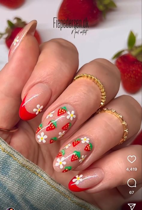 Essence Nails, Strawberry Nail Art, Spring House, Summery Nails, Her Nails, Pretty Gel Nails, Really Cute Nails, Cute Gel Nails, Nails Spring