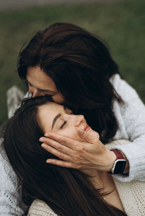 Mother and daughter photoshoot in a wild field Grandmother Granddaughter Photography, Older Family Photography, Mother And Daughter Photoshoot, Mom Photo Shoots, Punk Photoshoot, Mother Daughter Photography Poses, Mom Daughter Photography, Mother Daughter Poses, Daughter Photo Ideas