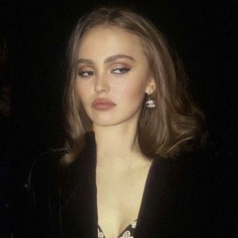 Lily Depp, Lily Rose Depp Style, Estilo Ivy League, Estilo Ivy, Smink Inspiration, Vanessa Paradis, Edgy Makeup, Lily Rose Depp, Maquillaje Natural