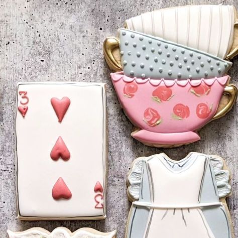 Sweetly Painted Cookies on Instagram: "Happy birthday to this cute 3 year old!! Thank you @kellbeezy , I loved everything about making these for you.

#aliceinwonderland #aliceinwonderlandparty #aliceinwonderlandcookies #teaparty #teapartycookies #teacupcookies #flowercookies #floralcookies #paintedcookies #watercolorcookies #birthdaycookies #customsugarcookies #decoratedsugarcookies #royalicingcookies #utahcookies #utahcookiedecorator" Whimsical Cookies, Tea Party Cookies, Tea Cup Cookies, Watercolor Cookies, Painted Cookies, Flower Cookies, Alice In Wonderland Party, Instagram Happy Birthday, Birthday Cookies