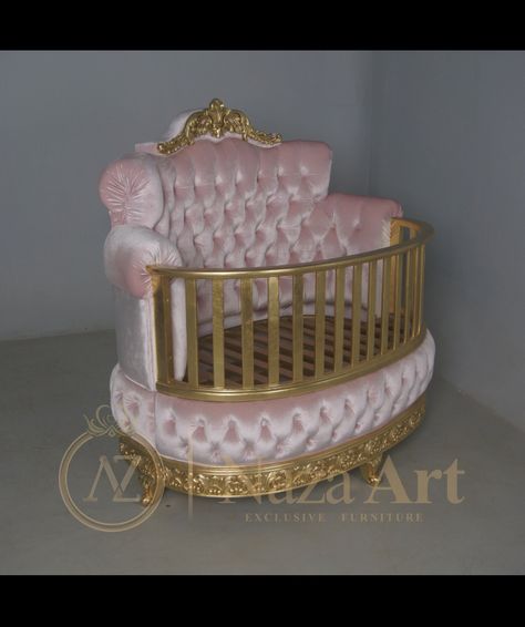 Luxury Baby Nursery, Royal Bedroom Design, Princess Vibe, Girly Nursery, Bed Kids, Reborn Nursery, Girl Nursery Room, Picture Frame Decor