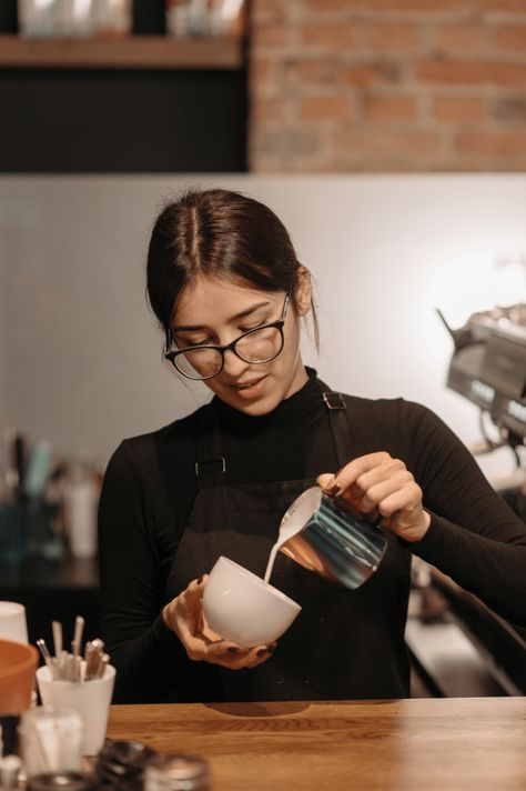 Open A Coffee Shop, Breakfast Shot, Coffee Shop Business Plan, Starting A Coffee Shop, Opening A Coffee Shop, Coffee Shop Branding, Coffee Shop Business, Coffee Shop Photography, Coffee Shot