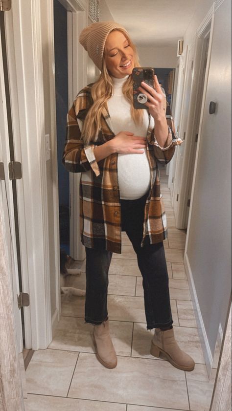 Chelsea Boots Outfit Maternity, Maternity Jeans Outfit Winter, Straight Leg Maternity Jeans Outfit, Flannel Outfits Maternity, Pregnant Pumpkin Patch Outfit, Dress With Flannel Maternity, Maternity Jeans Outfit, Maternity Plaid Shirt Outfit, Oversized Shirt Outfit