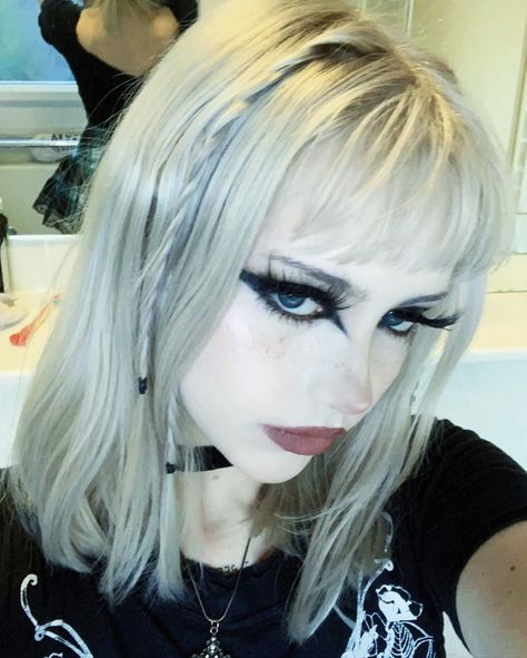 Ig Edit, Blonde Goth, Alt Aesthetic, Punk Makeup, Alt Makeup, Alternative Makeup, Gothic Makeup, Goth Makeup, Dark Makeup