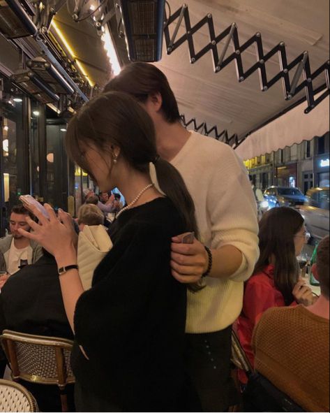 May Pinopormahan To, Chaebol Aesthetic, Kicking Feet Reaction Pic, Casual Intimacy, No Face Couple Photos, No Face Couple, Loren Hale, Lily Calloway, Kraftangan Prasekolah