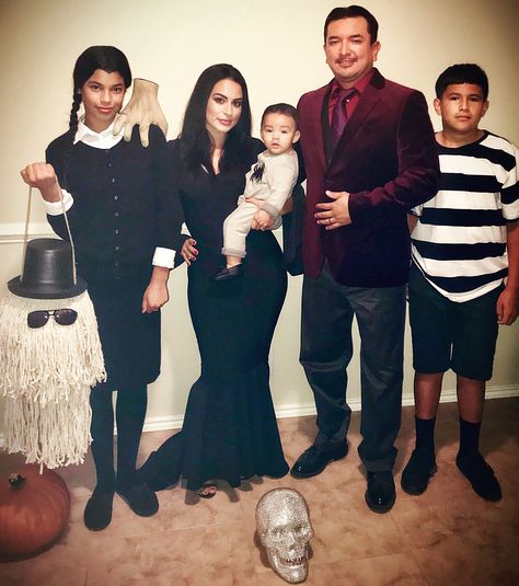 Addams Family costume Group Thing and Cousin It Cousin It Adams Family, Addams Family Costume, Adams Family Costume, Addams Family Halloween Costumes, Matching Family Halloween Costumes, Halloween Potluck, Cousin It, Halloween Costumes For Family, Pregnant Halloween Costumes