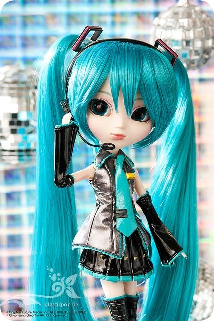 Tarde de inverno: Maratona de pictures de Bonecas Pullips Hatsune Miku Doll, Rabbit Houses, Dolls Monster High, Kawaii Doll, Pullip Dolls, Doll Repaint, Anime Dolls, Jointed Dolls, Pretty Dolls