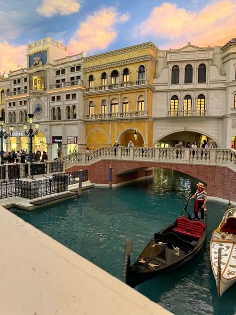 Venetian hotel in las vegas