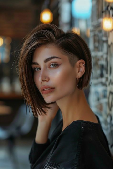 20 Très Chic Ways To Rock The Short French Bob Hairstyle - Pinch Of Glam Short Bob Undercut Hairstyles, The French Bob Haircut, Short Bob 2024 Trends, Short French Bob Hairstyles, Medium Hair Bob, Short Aline Bob, Bob With Undercut, Short French Bob, Short Bob With Undercut