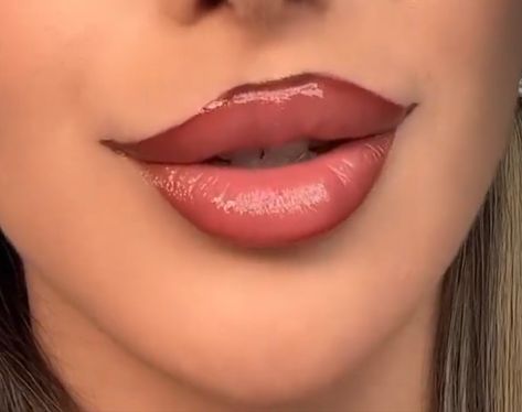 White Girl Lip Combo, Russian Makeup, Dr Claims, Lip Combos, Trilogy Tour, Ombre Lips, Nude Lips, Year 8, Lip Combo