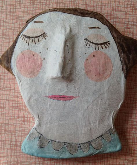 12 CREATIVE SELF-PORTRAIT ART PROJECTS FOR KIDS Paper Mache Head, Creative Self Portraits, Self Portrait Art, Paper Mache Art, Paper Mache Crafts, Papel Mache, Camping Art, Art Classroom, Childrens Art