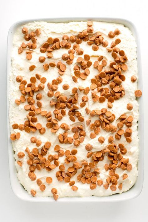 Box Cake Recipe, Ice Box Cake, Icebox Cake Recipes, Ice Cream Sandwich Cake, Homemade Graham Crackers, Snickerdoodle Cookies, Bake Dessert, Chocolate Wafers, Icebox Cake