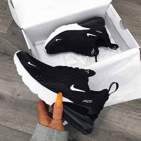 Skor Sneakers Nike, Nike Women Outfits, Wallpaper Nike, Nike Air Max 270 Black, Buty Jordan, Womens Nike Air Max 270, Buty Marki Nike, Boty Nike, Sneaker Nike