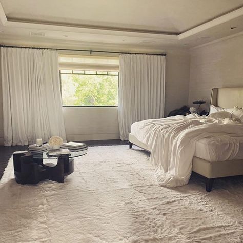 Kourtney Kardashian gives rare look inside her and her son Reign's luxurious bedrooms | HELLO! Kourtney Kardashian Bedroom, Kim Kardashian Bedroom, Kardashian Bedroom, Kourtney Kardashian House, Calabasas Homes, Kardashian Home, Bedroom Updates, Bedroom Essentials, Dreamy Bedrooms