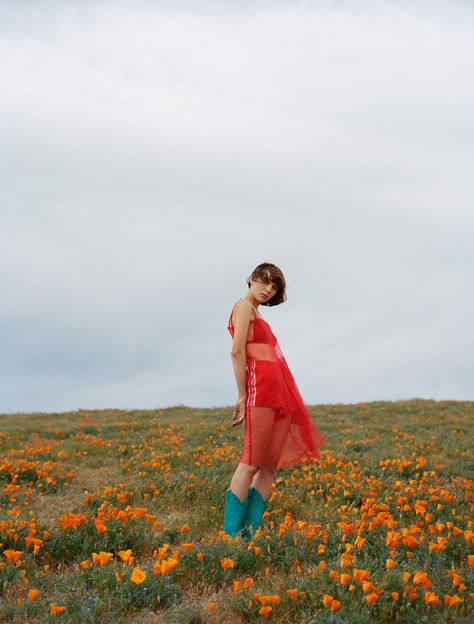 Sasha Frolova | English | Metal Magazine Poppy Fields, Outdoor Shoot, Graduation Photography, Metal Magazine, Neon Fashion, Vintage Trousers, Outdoor Photoshoot, Poppy Field, Fields Photography