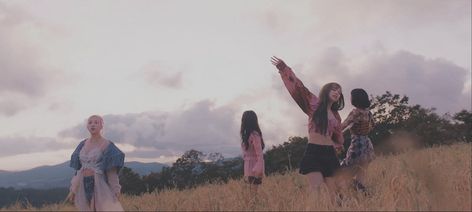 Dara Kpop, Girl M, Love Sick, Park Chaeyoung, Kim Jisoo, Top Of The World, Blackpink Photos, Girl Wallpaper, Lalisa Manoban