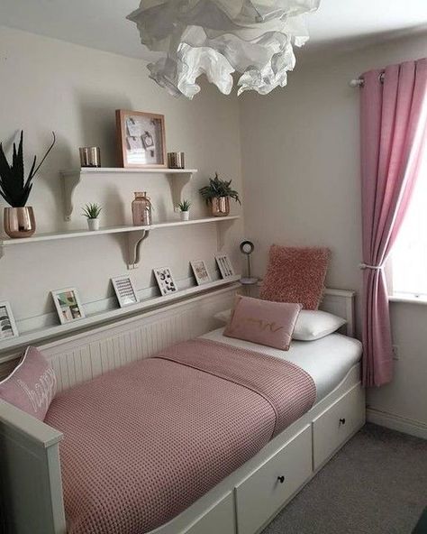 Box Room Bedroom Ideas, Daybed Room, Small Guest Bedroom, Bedroom Decor For Teen Girls, Real Homes, Small Bedroom Decor, Girl Bedroom Designs, Small Room Design, Bilik Tidur