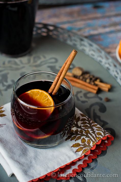 Mulled Wine (a few changes from the recipe): Bottle of red, 2 cups cider, 2 TBSP brown sugar, sliced oranges studded w/cloves, 3 cinnamon sticks, Dash of Pumpkin pie spice. Simmer in crock pot, DO NOT BOIL. Glogg Recipe, Wine Punch, Mulled Wine Recipe, Warm Wine, Spiced Wine, Wine Kitchen, Fall Cocktails, Mulled Wine, Liqueur