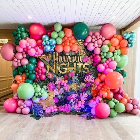 Havana Nights Theme, Fiesta Tropical, Party Setup, Havana Nights, Balloon Backdrop, Tropical Party, Balloon Wall, Decorations Party, Balloon Decorations Party