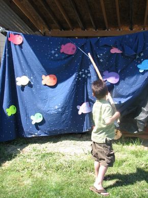 MYSTERY FISHING GAME...sheet hanging over a clothesline, totally doable at the pavillion at the park Carnival Fishing Game, Fishing Games For Kids, School Fall Festival, Fall Festival Games, Fall Carnival, Festival Games, Carnival Birthday Party, Fishing Birthday Party, Kids Carnival