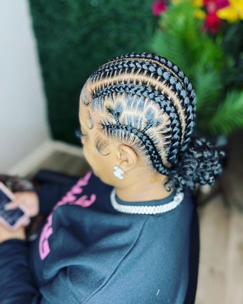 Braids On Black Hair, Cornrows For Black Women, Summer Protective Hairstyles, Stylish Braids, Heart Braids, Heart Braid, Feed In Braids Hairstyles, Protective Hairstyle, Feed In Braid