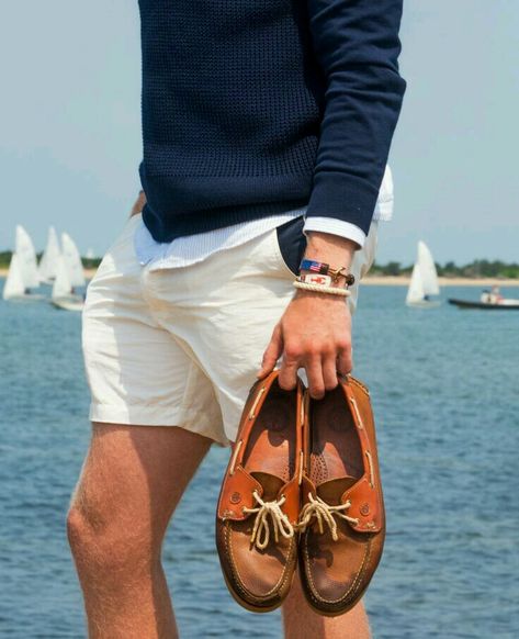 ♡♡♡ Best Boat Shoes, Boat Shoes Fashion, Preppy Man, Style College, Preppy Boys, Herren Style, Preppy Mens Fashion, Preppy Men, Mens Summer Outfits