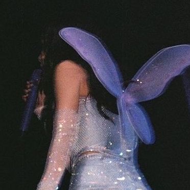 Fashion Coquette, Celebrity Singers, Punk Princess, Concert Aesthetic, Purple Butterfly, Olivia Rodrigo, Butterfly Wings, Celebrity Pictures, Aesthetic Fashion