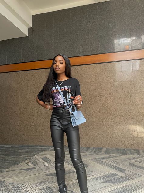 A girl wearing a pair of leather pants, a graphic tee, and dupe doc martens as a spring or summer outfit Leather Pants Outfits, Black Leather Pants Outfit, Outfit Ideas 2022, Graphic Tee Outfit, Spring Outfit Idea, Leather Pants Outfit, Graphic Tee Outfits, Summer Outfit Ideas, Black Leather Pants