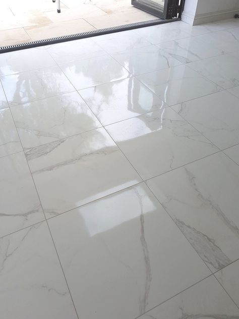 Gloss Floor Tiles, Tile Mountain, Hallway Tiles Floor, White Marble Floor, Tiled Hallway, White Marble Tiles, Gorgeous Tile, Floor Tile Design, Marble Tile Floor