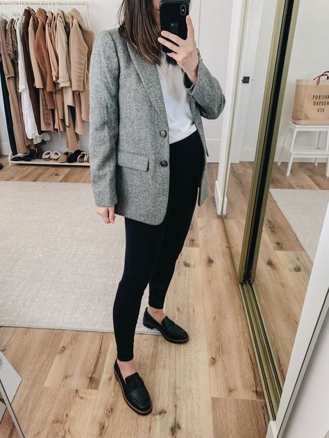 All Black With Gray Blazer, Women Grey Blazer Outfit, Gray Blazer Black Pants Outfit Women, Gray Slacks Outfit Women Business, Grey Wool Blazer Outfit Women, Light Gray Blazer Outfit Women, Gray Blazer Outfit Women Business Attire, Light Grey Blazer Women Outfits, Grey Blazer Outfit Casual