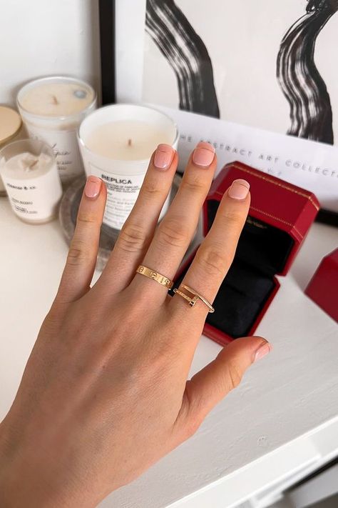 Cartier JUC Ring Review #cartier #cartierring Juste En Clou Ring, Cartier Juste Un Clou Ring Stack, Love Cartier Ring, Cartier Jewelry Aesthetic, Cartier Rings Stacked, Just En Clue Cartier Ring, Cartier Love Ring Stack, Cartier Love Ring Gold Aesthetic, Cartier Ring Stack