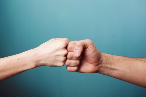 Fist bumps less germy than handshakes, study says 손 로고, Washington University, Neuer Job, Fist Bump, Dream Meanings, Pep Talks, Starting A New Job, Student Encouragement, Social Media Strategies